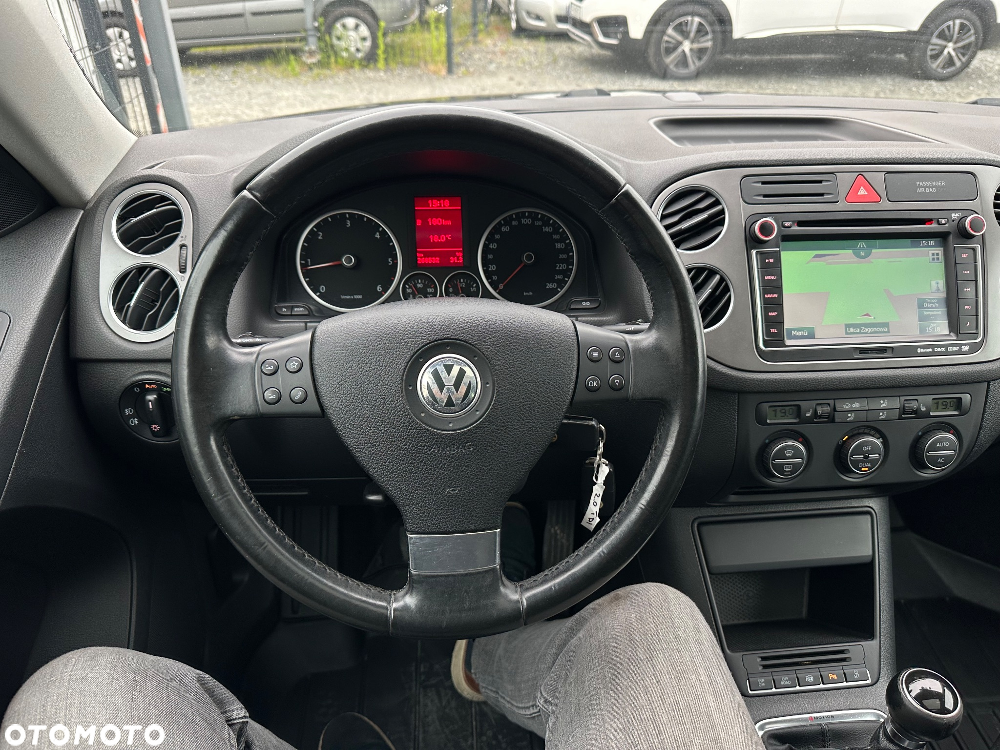 Volkswagen Tiguan - 29