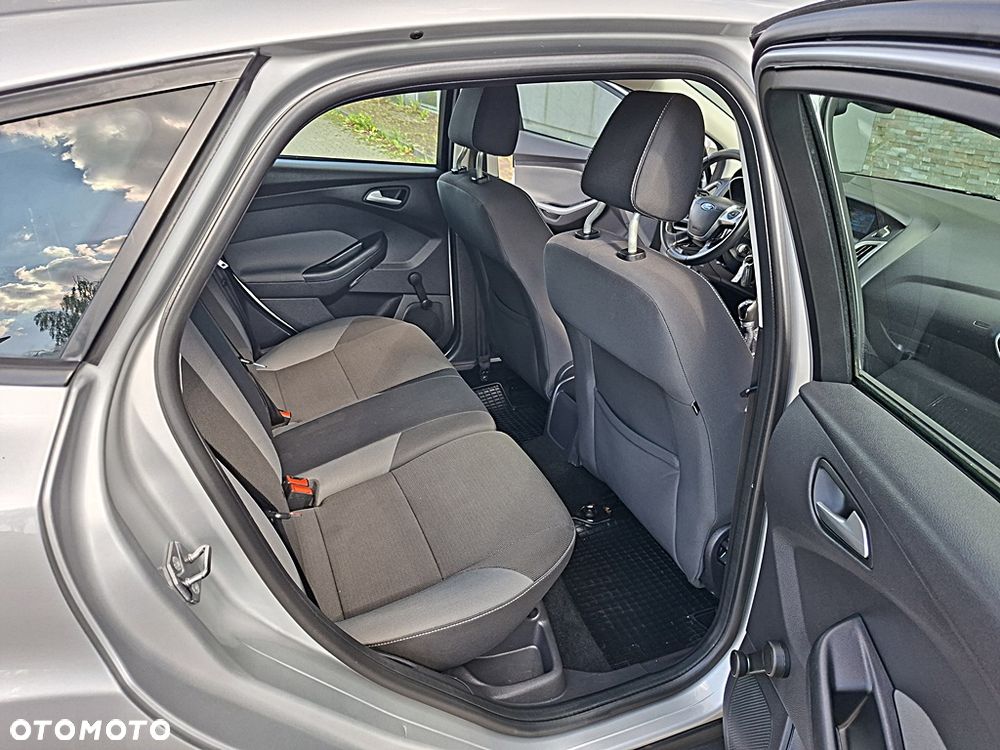 Ford Focus 1.6 TI-VCT Champions Edition - 28