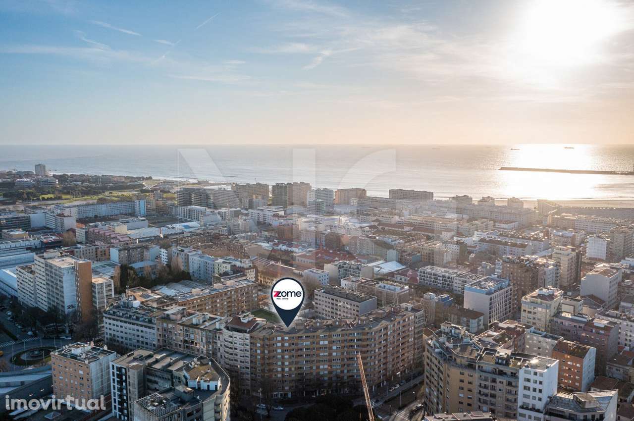T3 Centro Matosinhos,Condomínio fechado,com varandas, garagem,arrumos - Grande imagem: 2/60