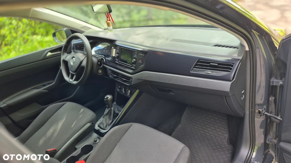 Volkswagen Polo 1.6 TDI SCR Trendline - 34