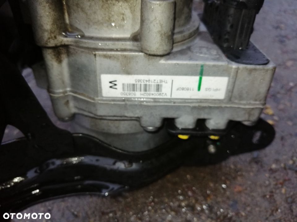 Dacia Sandero Stepway 1.6 84KM przekładnia 490018964R pompa węże EU - 7