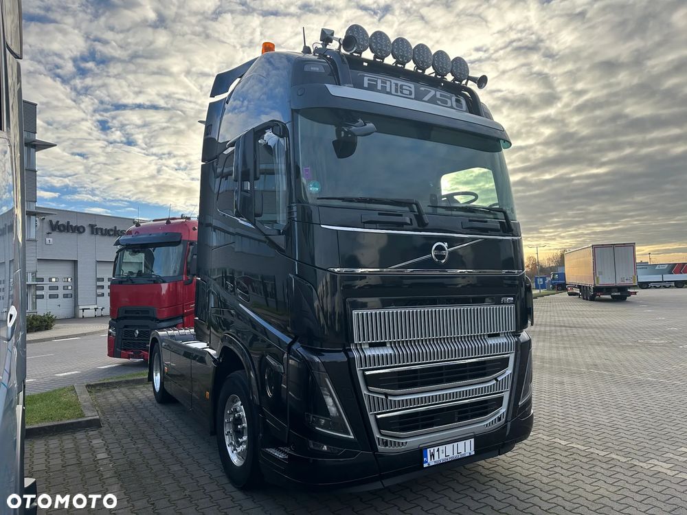Volvo 2023 FH16 750KM 4x2 Globetrotter XL!!! - 1