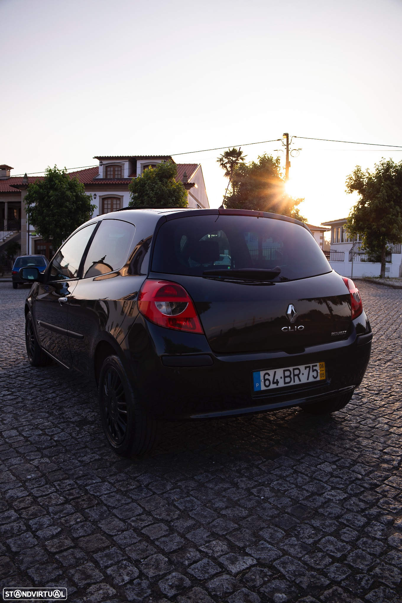 Renault Clio 1.2 16V Confort Authentique - 5