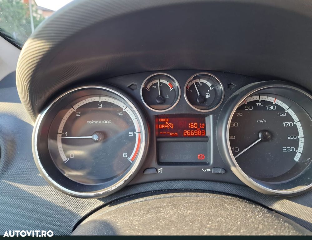 Peugeot 308 1.6HDi Premium - 4