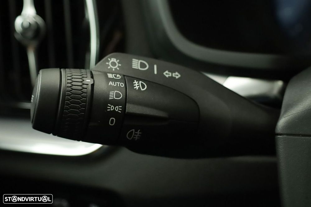 Volvo V60 2.0 T6 AWD TE Essential - 20