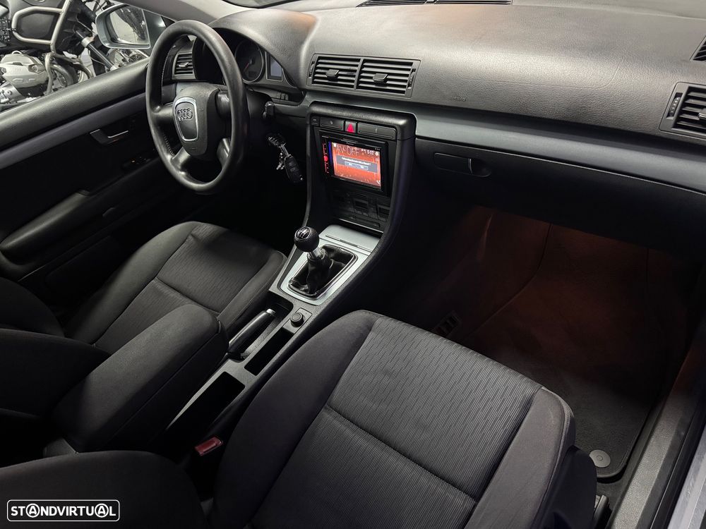 Audi A4 2.0 TDI exclusive - 19