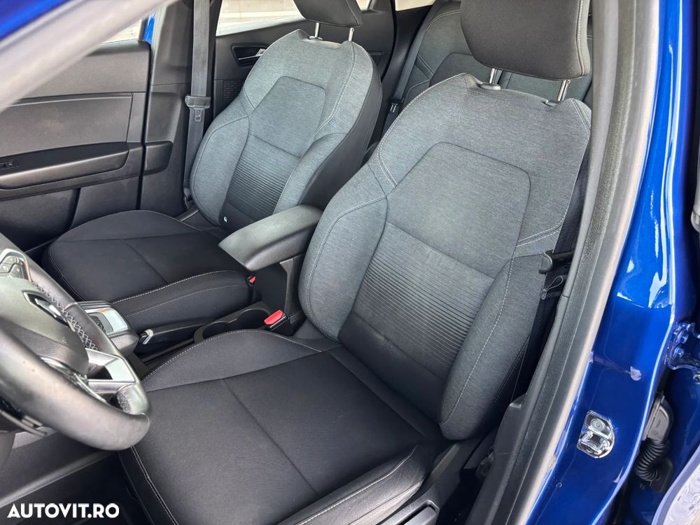 Renault Captur TCe 140 EDC GPF BUSINESS EDITION - 29