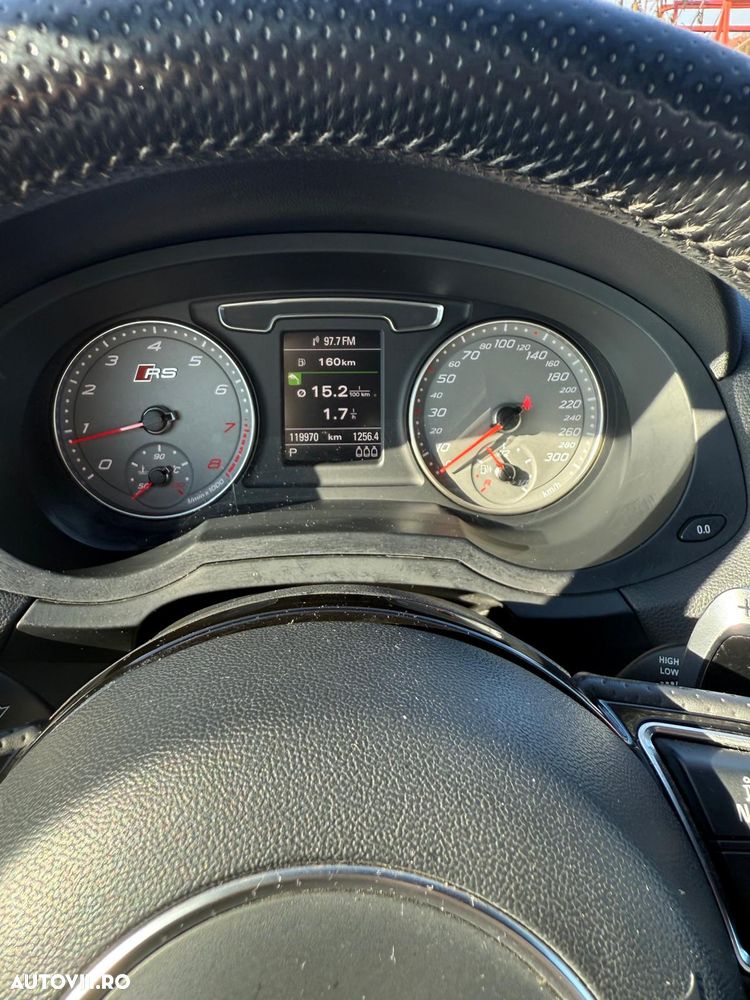 Audi RS Q3 2.5 TFSI quattro S tronic - 9
