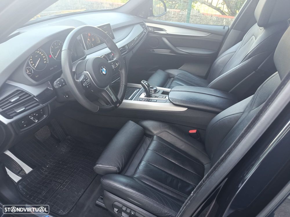 BMW X5 M50d Sport-Aut. — fotografia 8