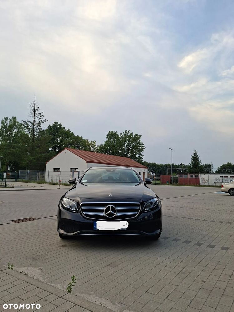 Mercedes-Benz Klasa E 200 9G-TRONIC - 21