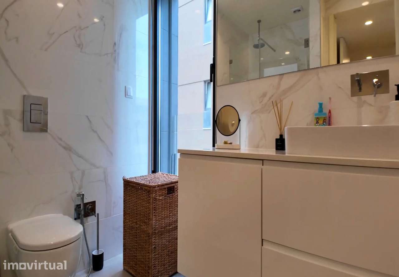 Apartamento T2 com varanda e ar condicionado  Madalena - Grande imagem: 5/21