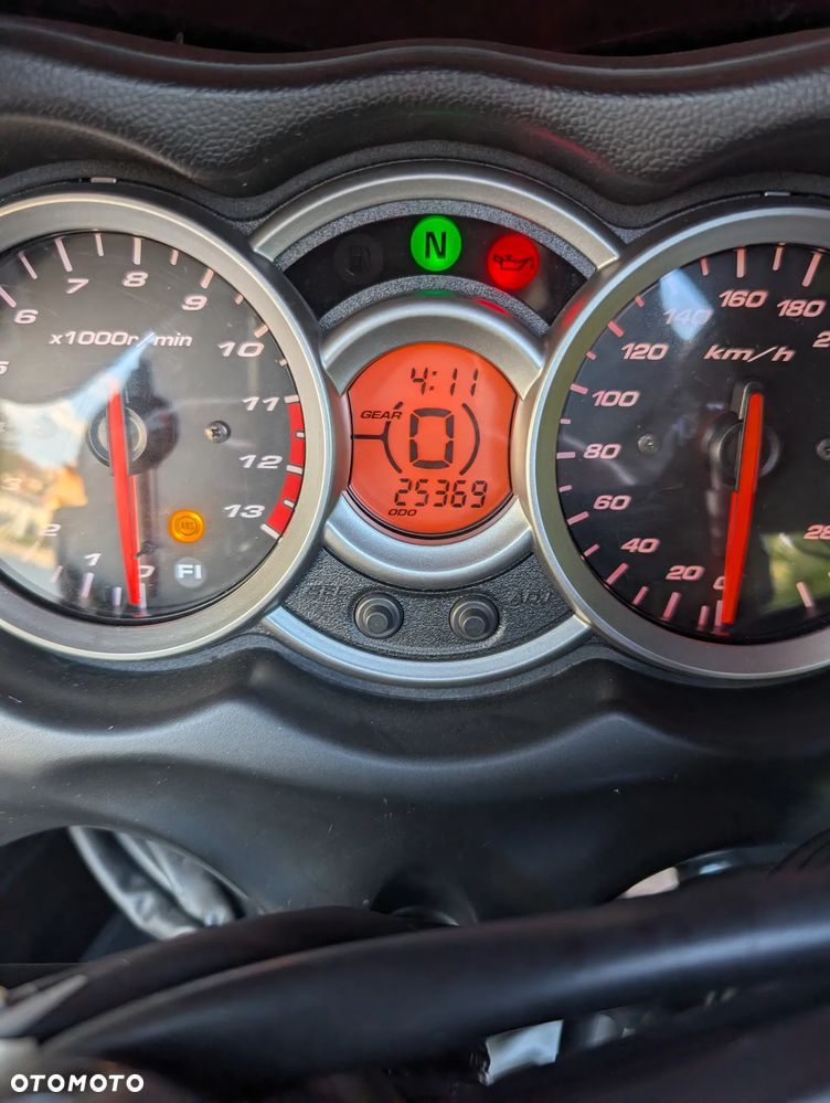 Suzuki Hayabusa - 11