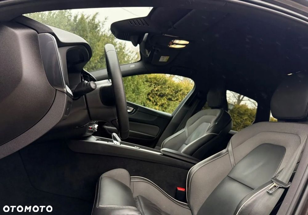 Volvo XC 60 B4 D Geartronic RDesign - 31