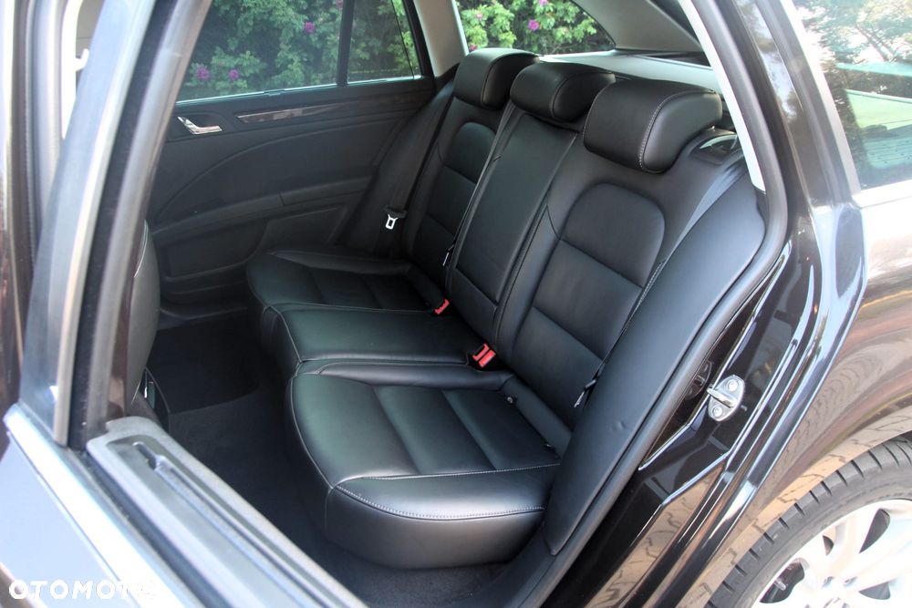 Skoda Superb 2.0 TDI DSG L&K - 29