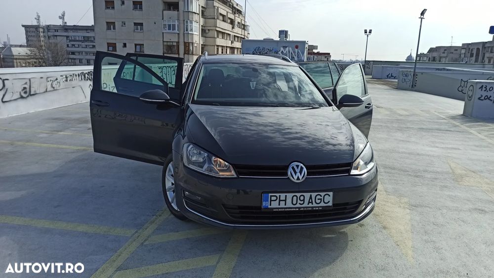 Volkswagen Golf - 2