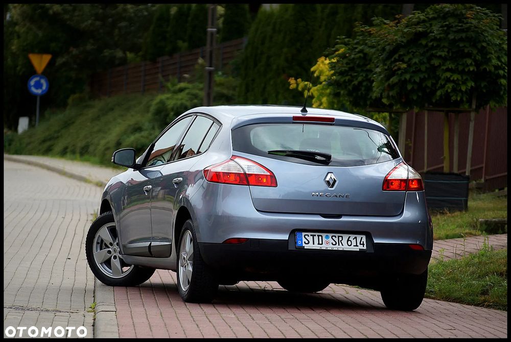 Renault Megane 1.6 16V 110 Dynamique - 1