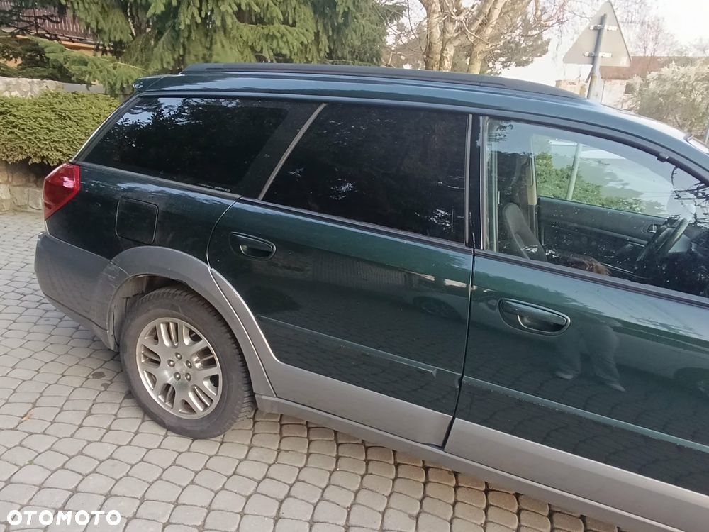 Subaru Legacy 2.5i MT - 5