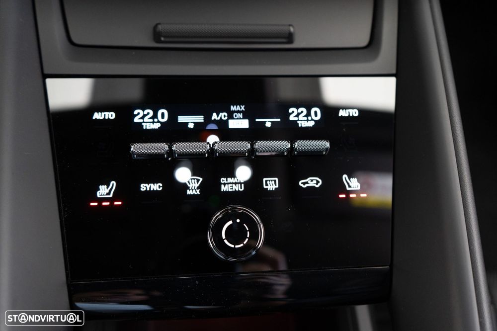 Porsche Macan Electric 4 - 26