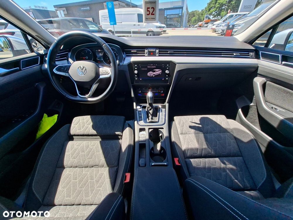 Volkswagen Passat - 17