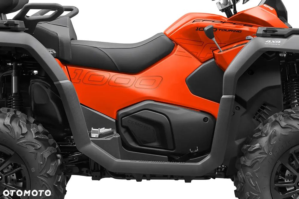 CFMoto CForce - 8