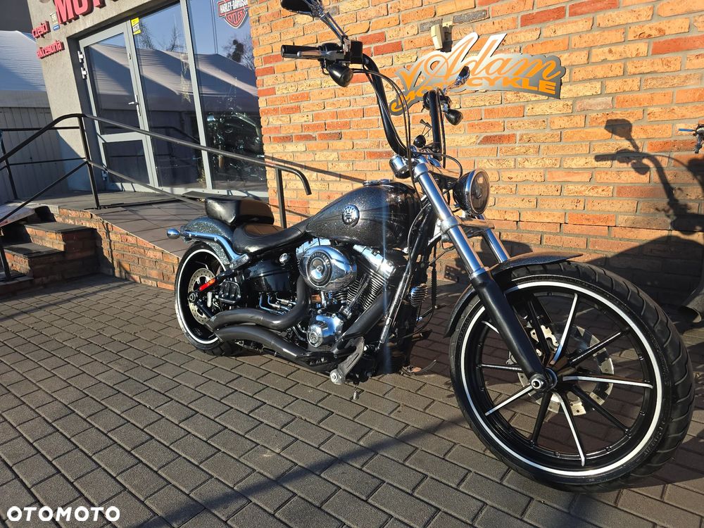 Harley-Davidson FXSB Breakout - 12
