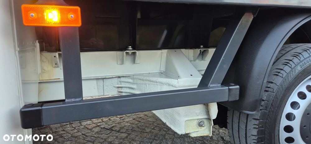 Volkswagen T5 kilka sztuk - 37