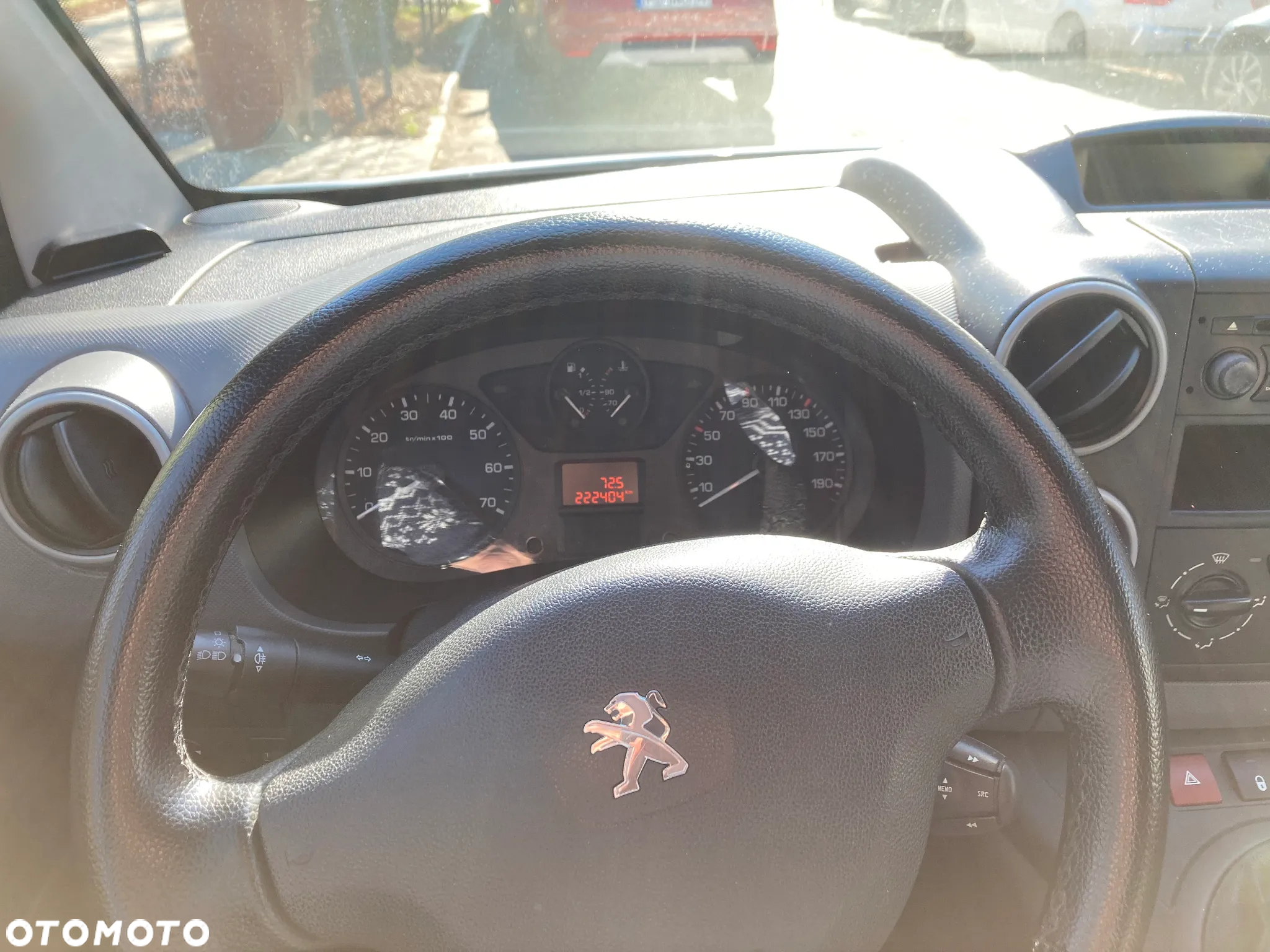 Peugeot Partner - 8
