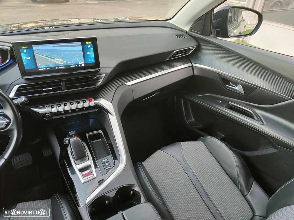 Peugeot 3008 1.6 Hybrid Allure e-EAT8 - 41