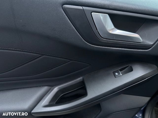 Ford Focus 1.0 EcoBoost Titanium - 24