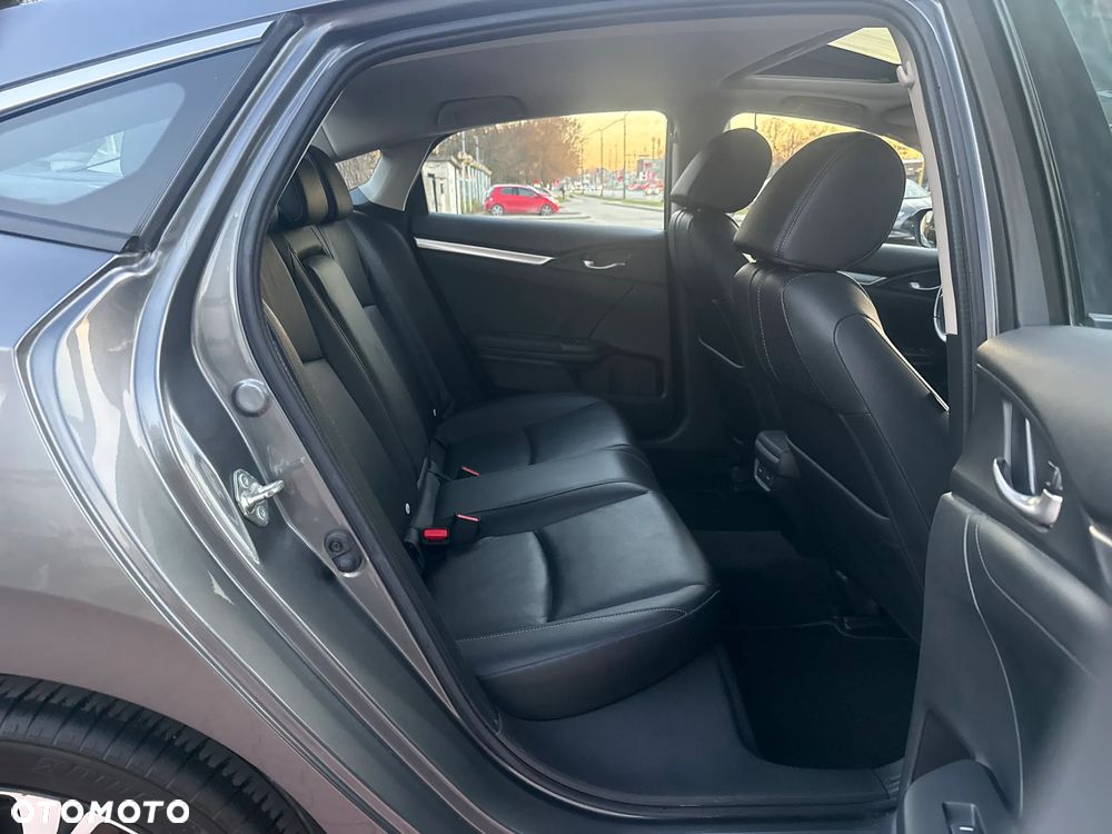 Honda Civic 1.5 T Executive CVT - 16