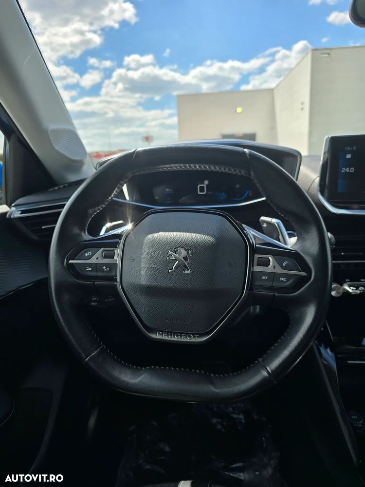 Peugeot 208 PureTech 130 EAT8 Allure Pack - 13