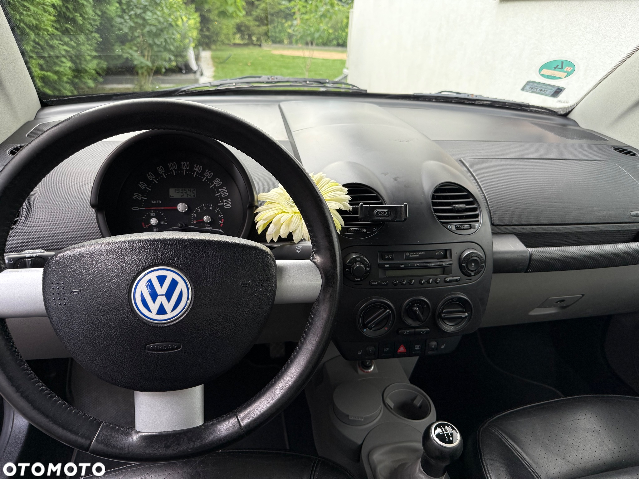 Volkswagen New Beetle 2.0 - 17