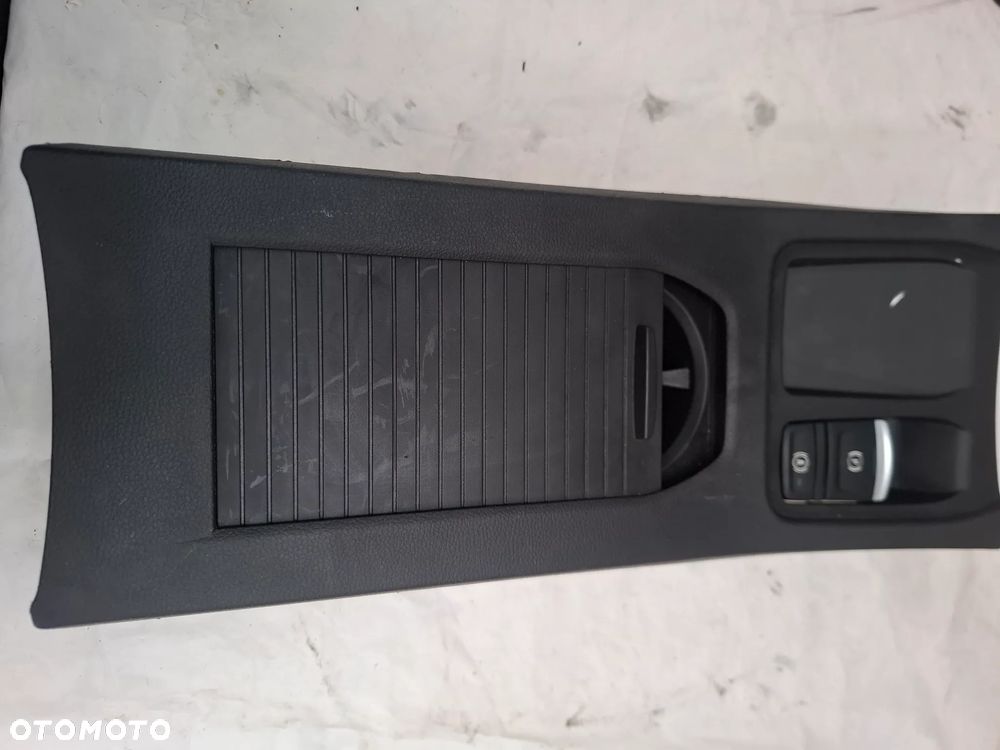 Renault Clio V tunel uchwyt na kubki 301121810163 251752075R 01091349028R - 5