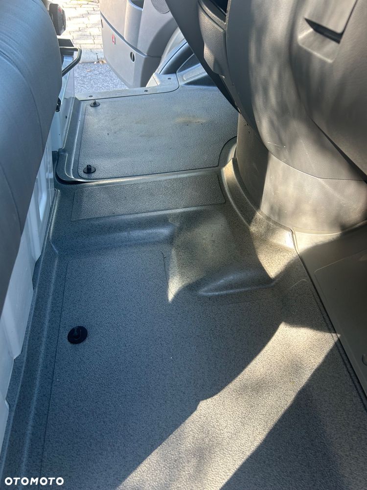 Volkswagen Crafter - 16