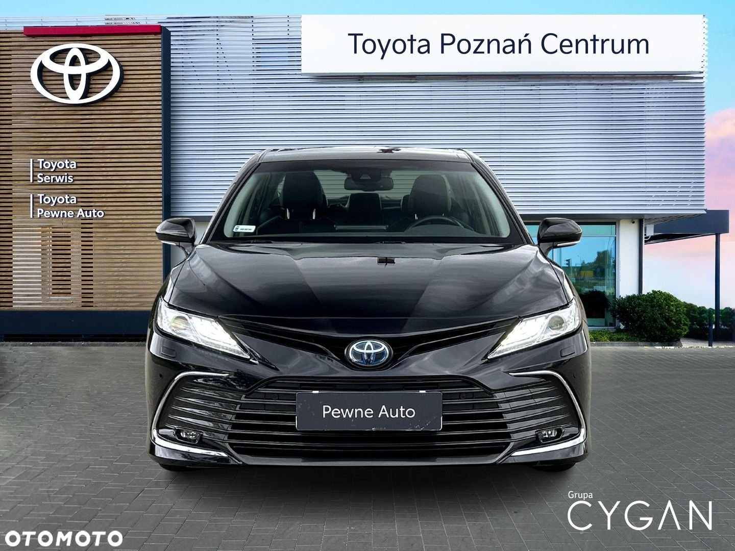 Toyota Camry 2.5 Hybrid Executive CVT - 8
