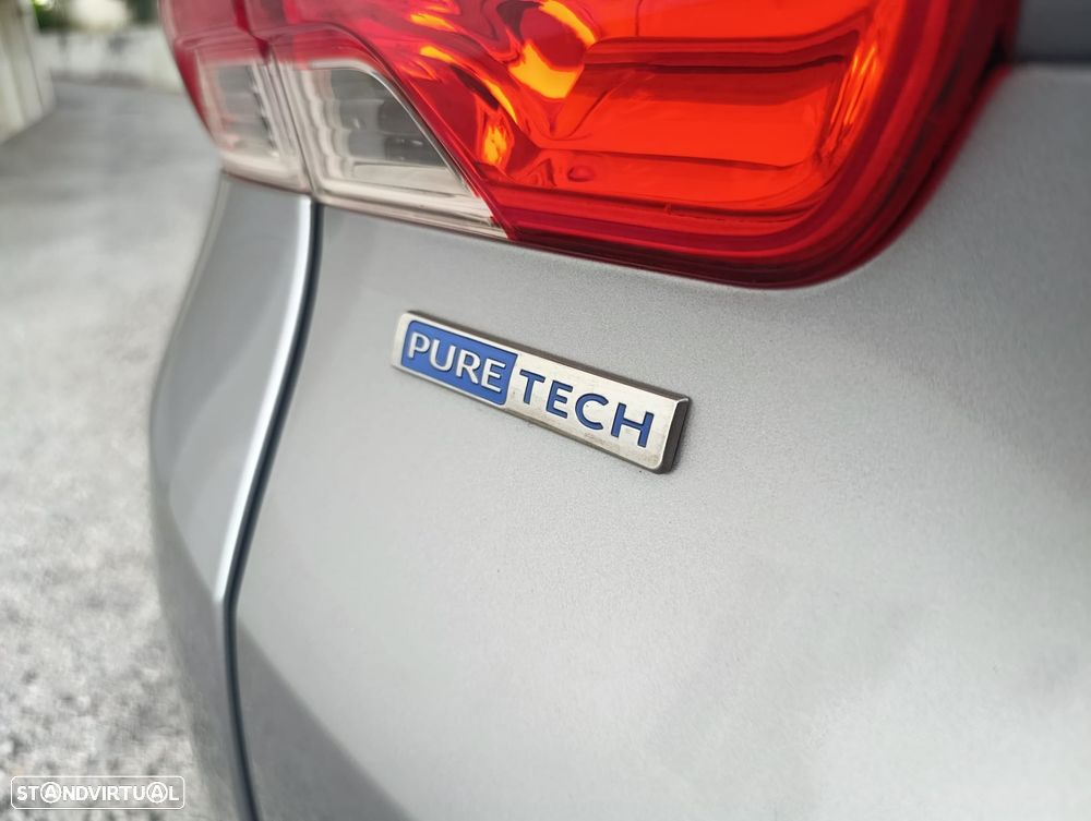 Peugeot 2008 1.2 PureTech Style - 12