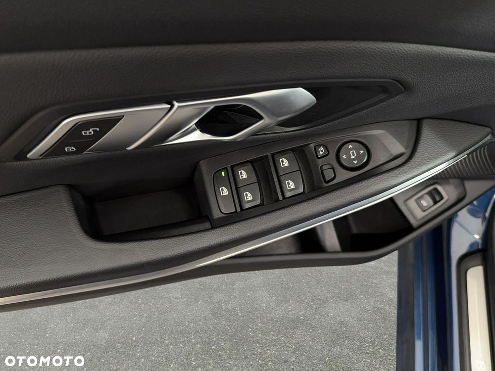 BMW Seria 3 - 37