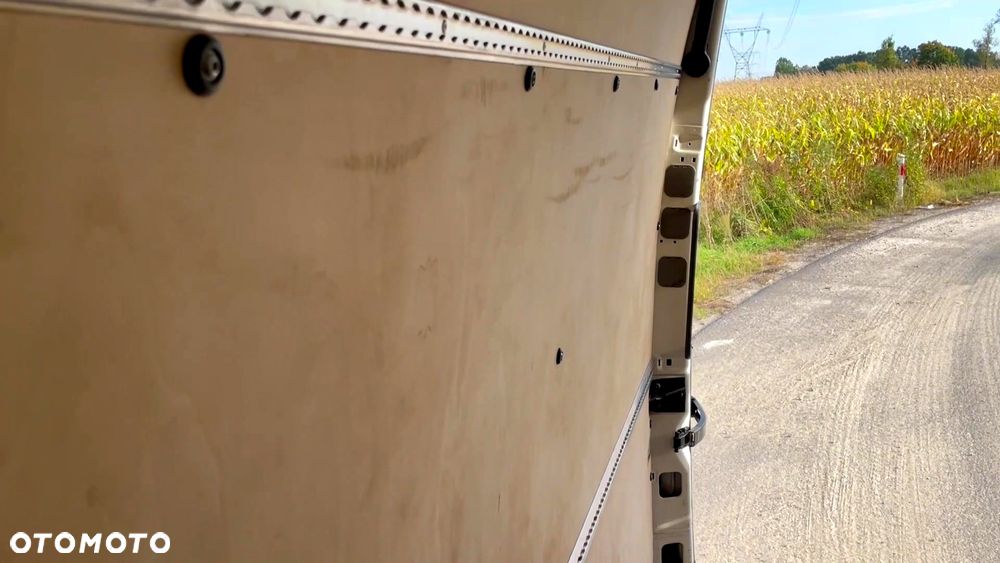 Volkswagen CRAFTER - 26