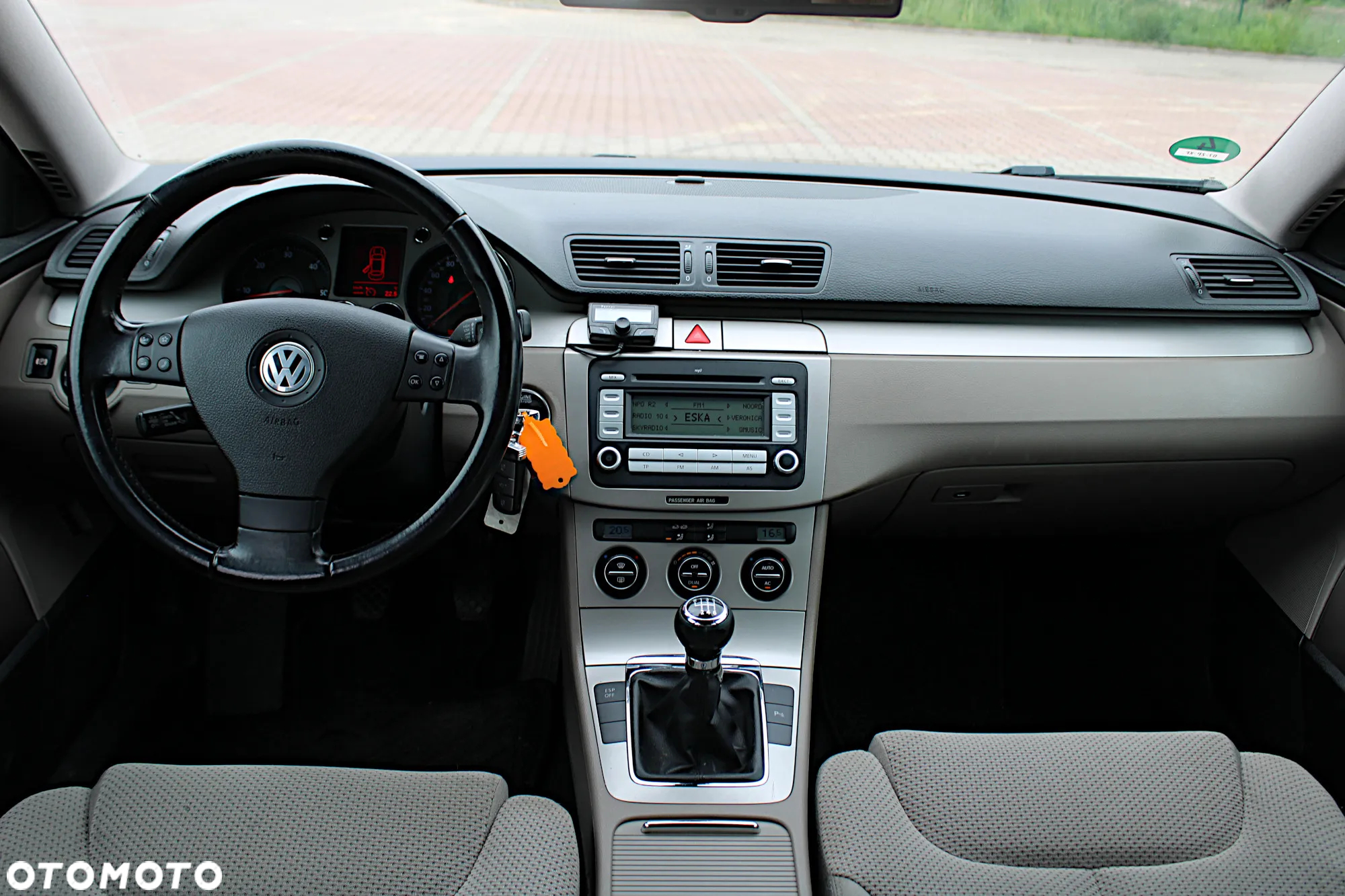 Volkswagen Passat 2.0 TDI DPF Sportline - 30
