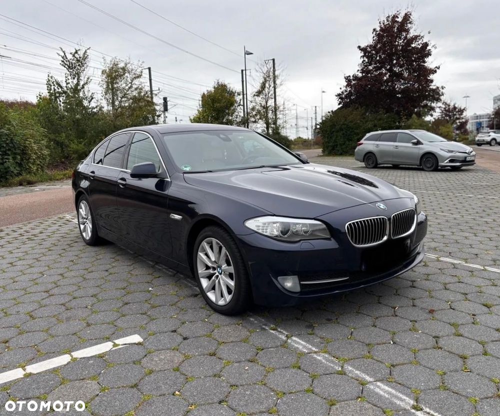 BMW Seria 5 530d xDrive - 5
