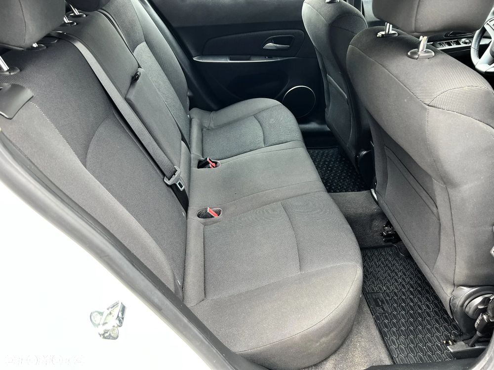 Chevrolet Cruze 1.4 T LT+ - 25