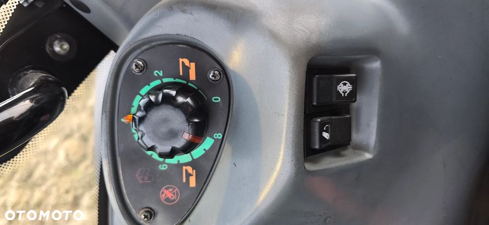 New Holland TN85FA - 30