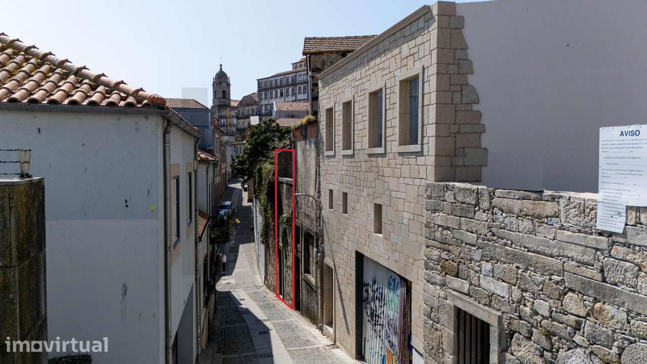 T2 com 193m² no Porto, localização privilegiada - Grande imagem: 3/60