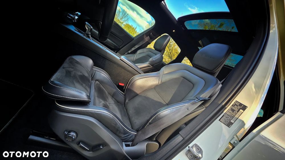 Volvo XC 60 T5 AWD Geartronic RDesign - 29