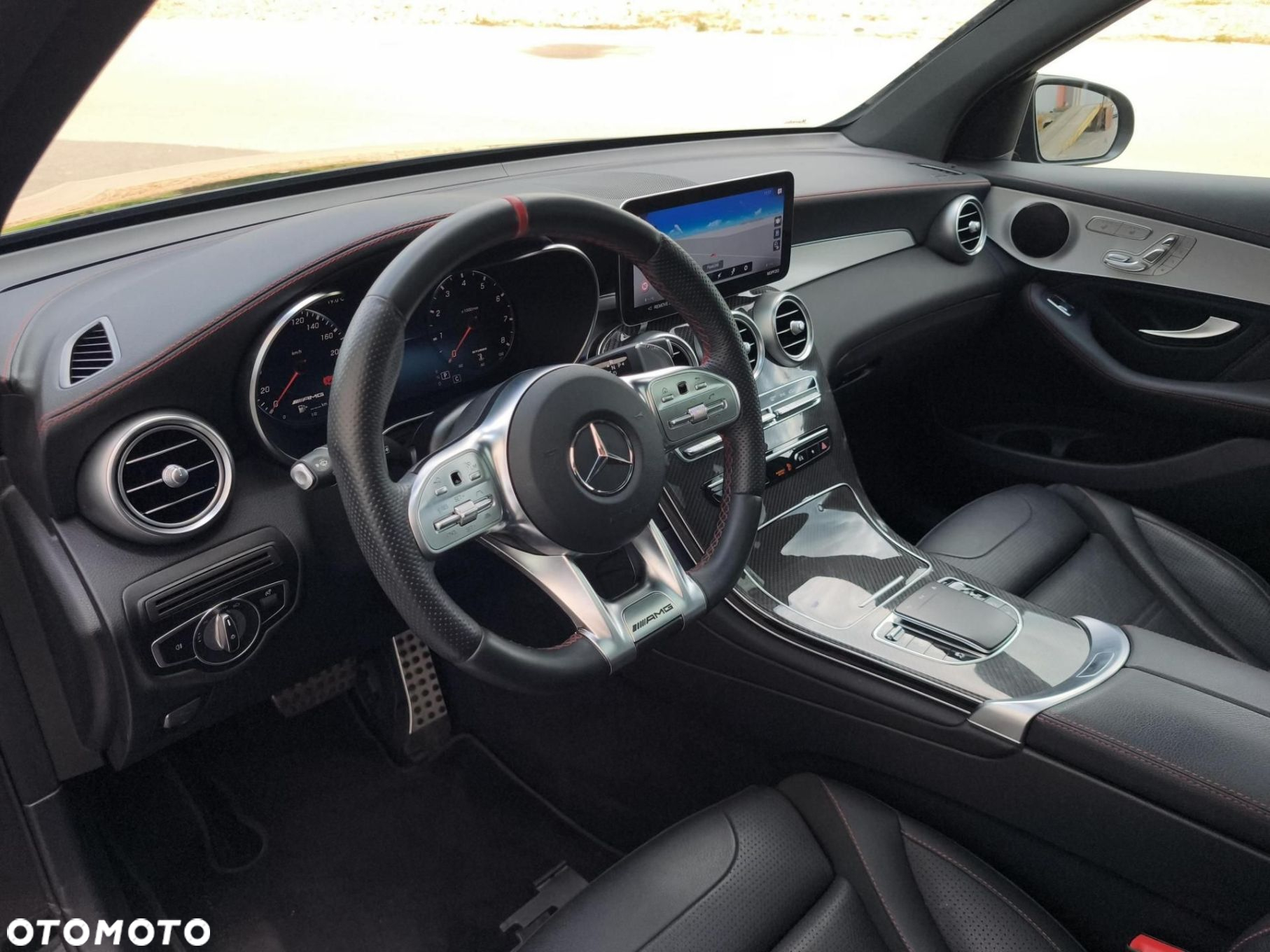 Mercedes-Benz GLC - 9