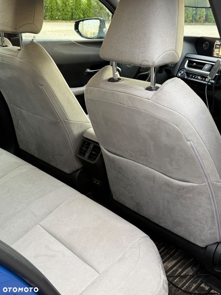 Lexus UX 250h Elegance 2WD - 8