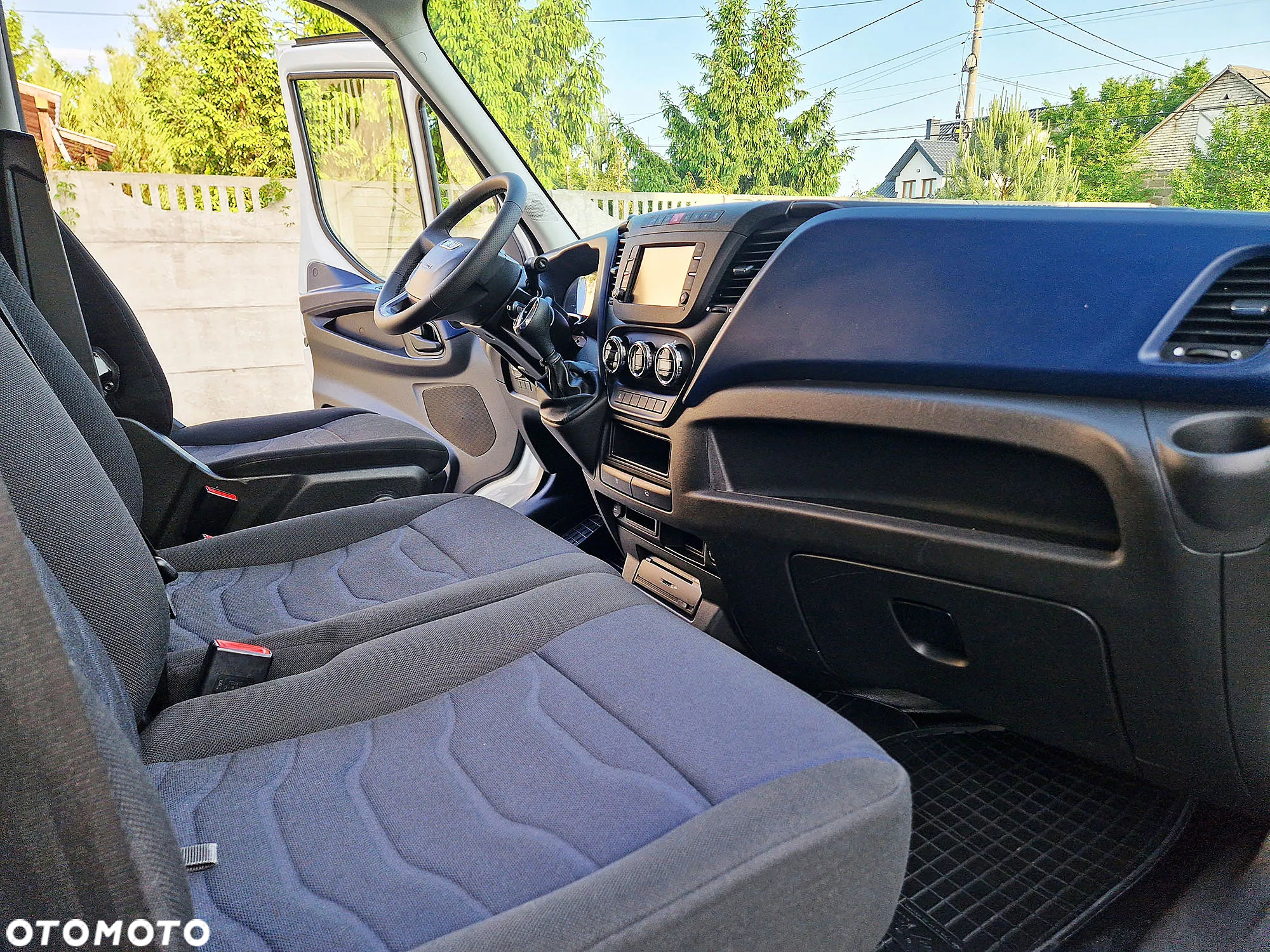 Iveco DAILY - 15
