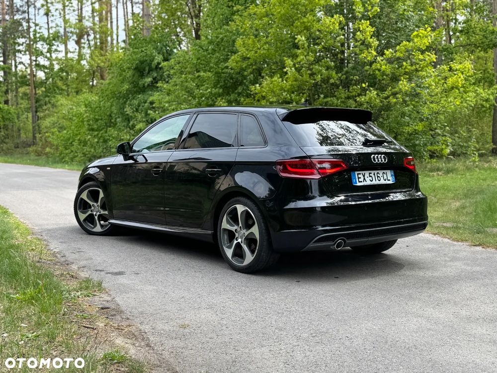 Audi A3 Sportback 1.6 TDI (clean diesel) S tronic S line Sportpaket - 15