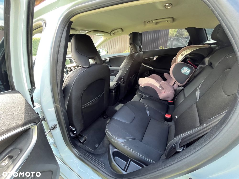 Volvo V40 D2 R-Design Summum - 15