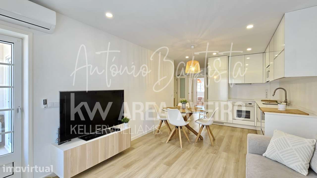 Apartamento com 3 Quartos na Praia da Barra - A Dois Passos do Mar! - Grande imagem: 5/35